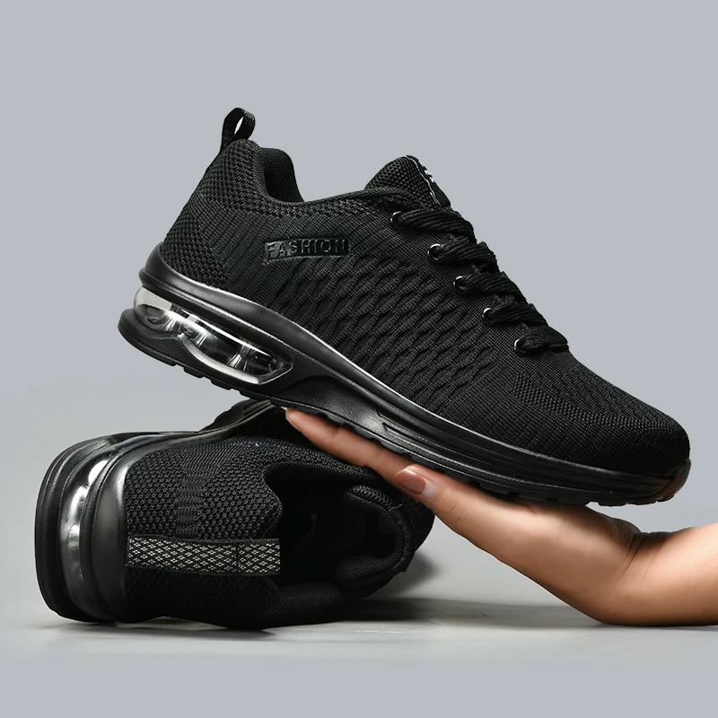 Mens Fashion Trainers - Sepatu Lari Pria Sepatu Kets Bertali